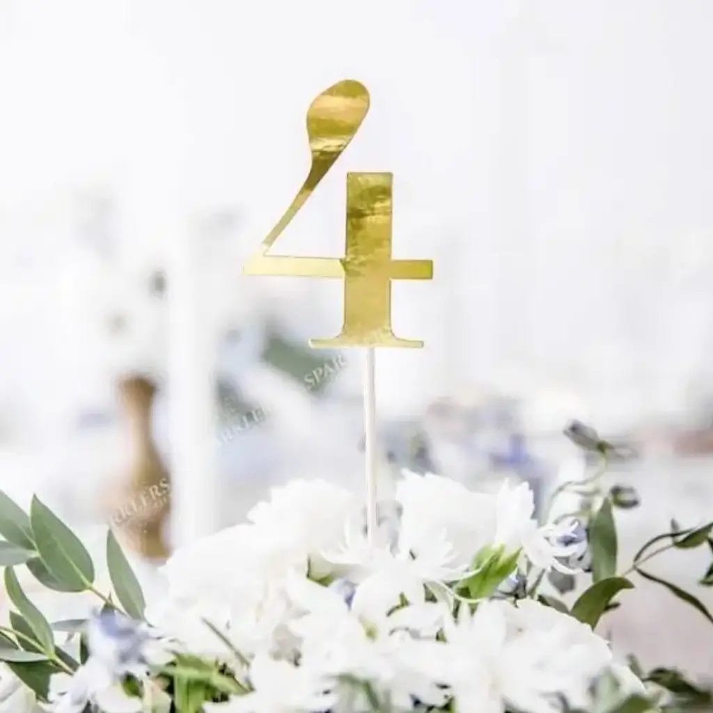 Gold table numbers from 1 to 10