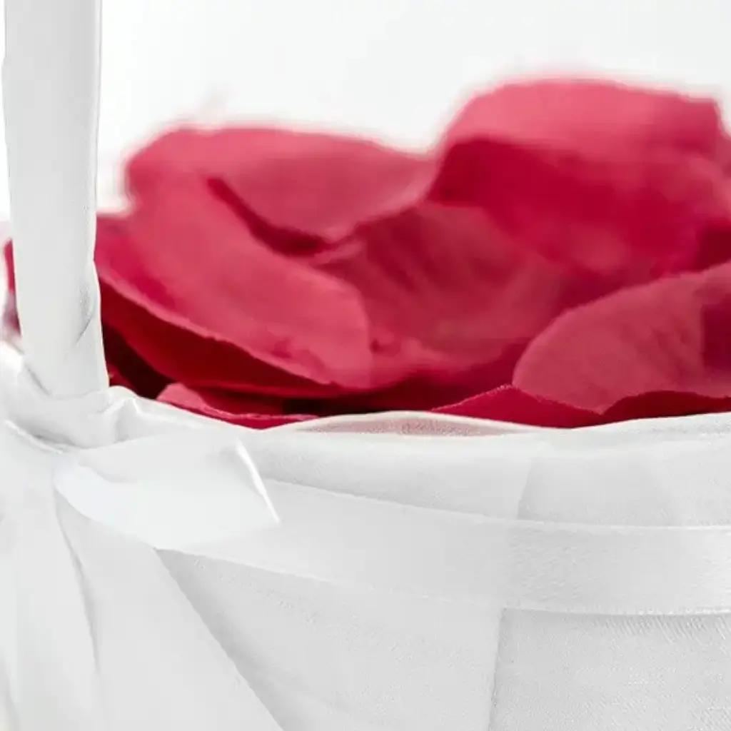 Wedding basket for rose petals