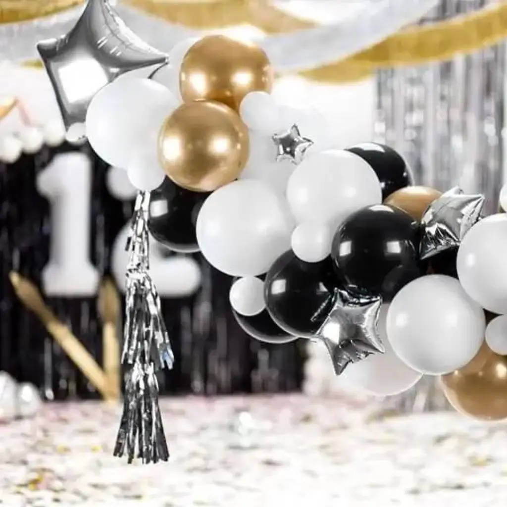 Gold and Black Balloon Arch + Silver Stars - 167x135cm