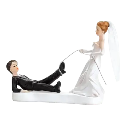 Couple wedding figurine with rope at the foot