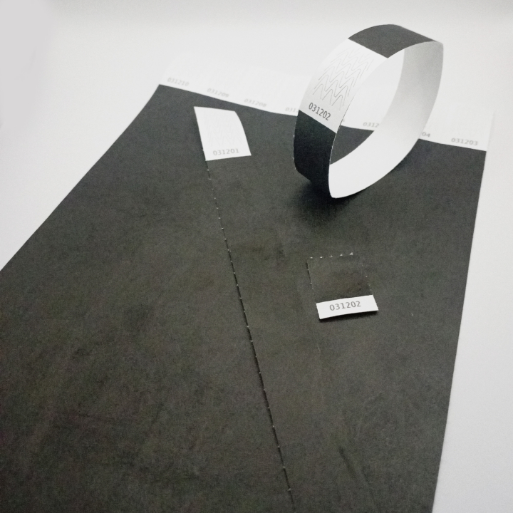 Tyvek® Black Paper Wristband Without Marking