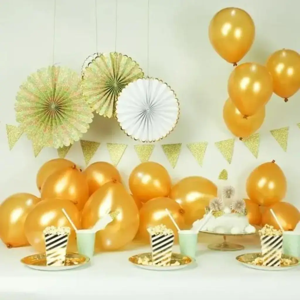 Illooms® LED Latex Balloons - Gold