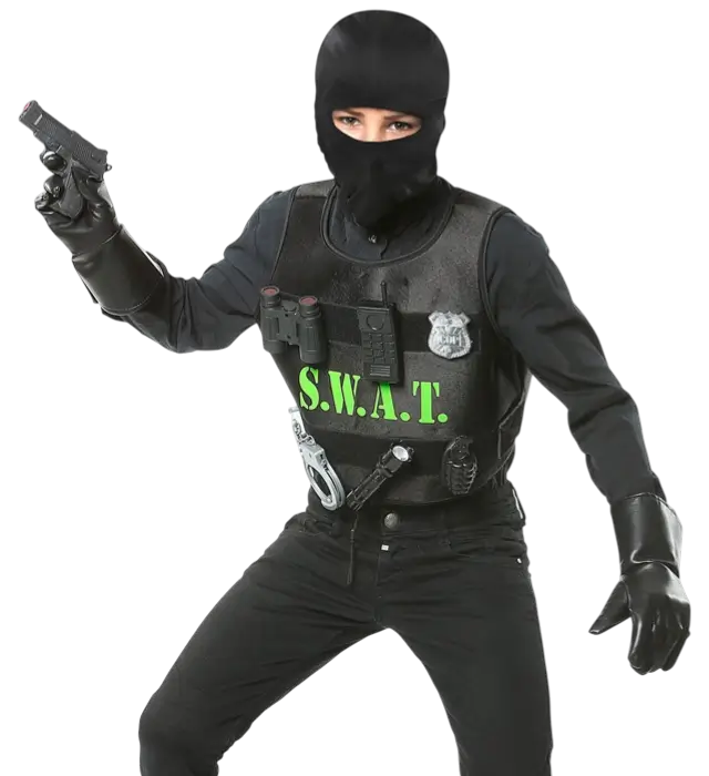 "SWAT (body armour, badge, pistol, handcuffs, radio, flashlight, grenade, binoculars)