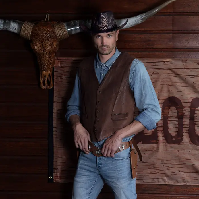 Matching Sheriff cowboy cases