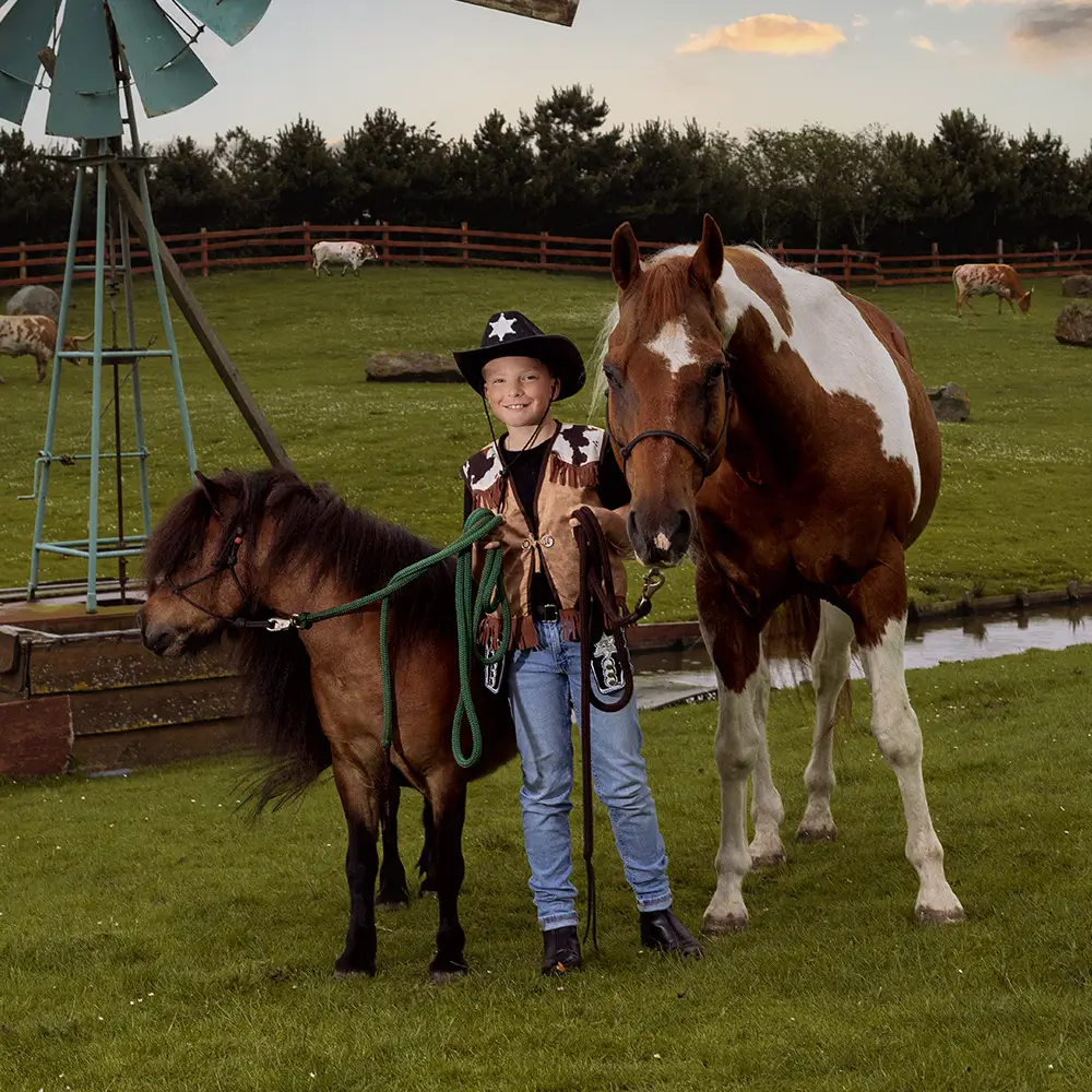 Children's Western camel cardigan (7-9 years)