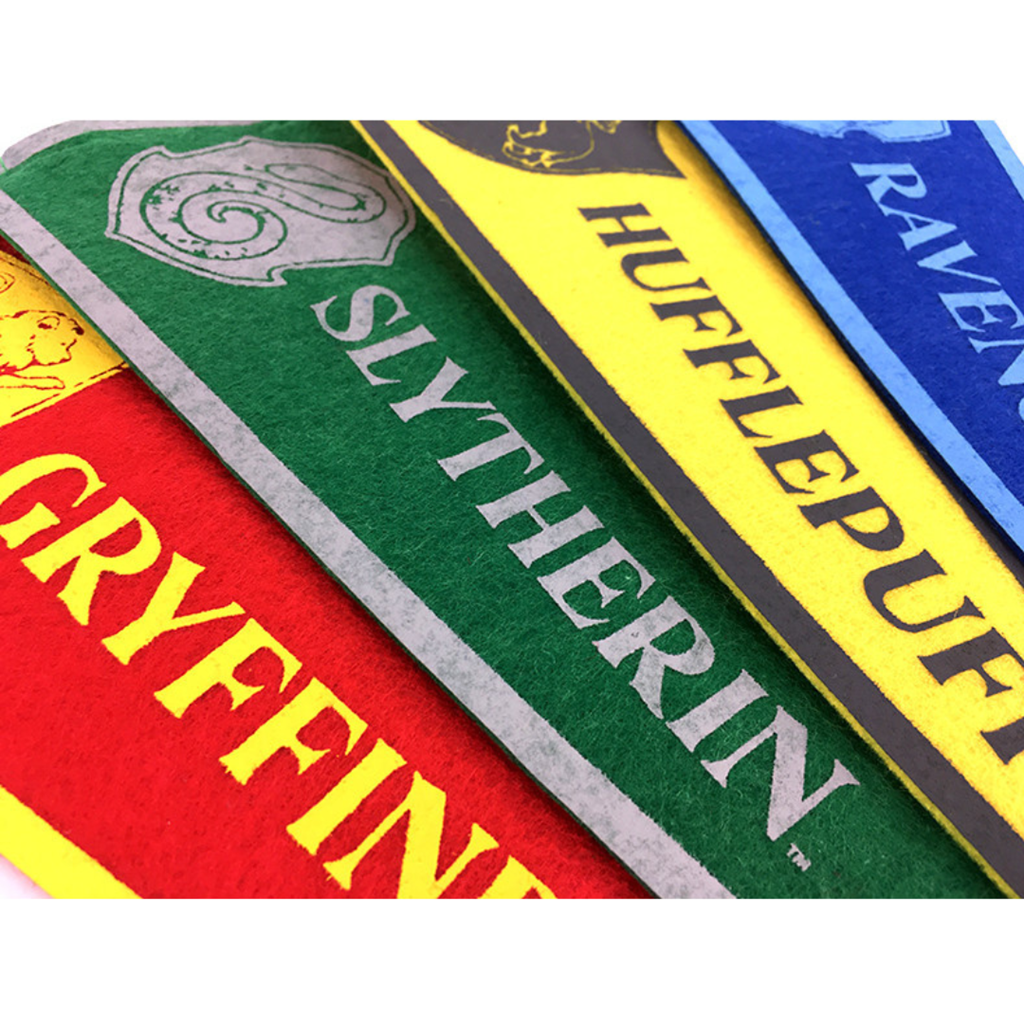 4 Harry Potter fabric banners to hang