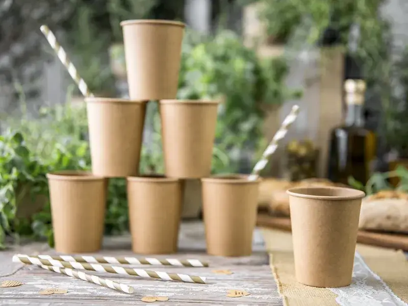 10 gold striped paper straws