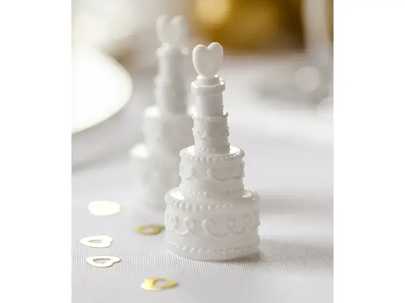 24 Tubes of soap bubbles wedding cake