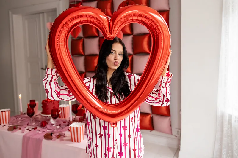 Red heart aluminium balloon
